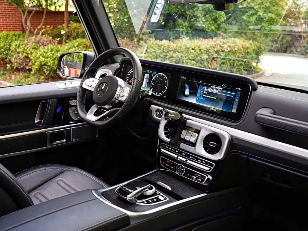 Mercedes-Benz G-Class 2024 — фото 14