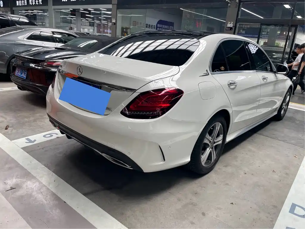 Mercedes-Benz C-Class 2019 — фото 12
