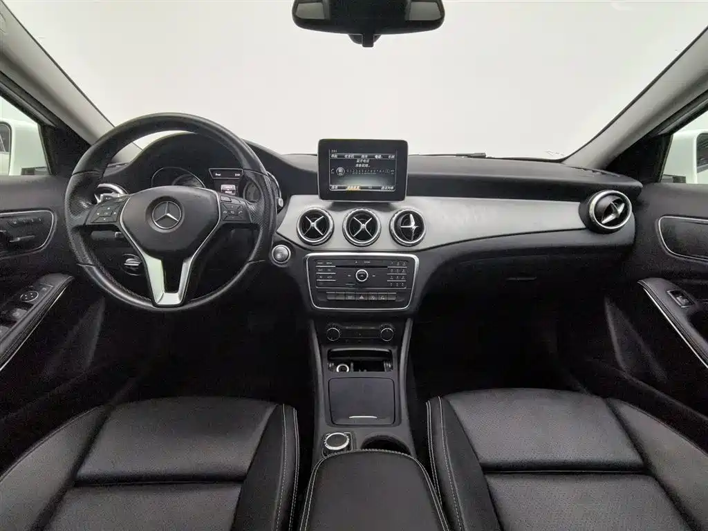 Mercedes-Benz GLA 2016 — фото 5