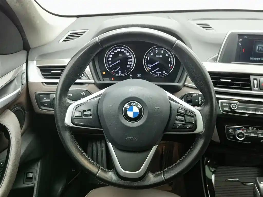 BMW X1 2019 — фото 11