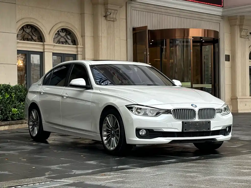 BMW 3 Series 2019 — фото 3