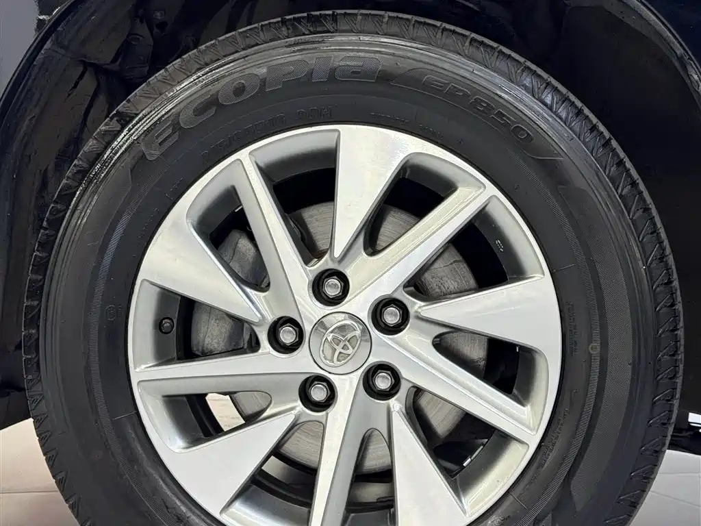 Toyota Alphard 2011 — фото 15