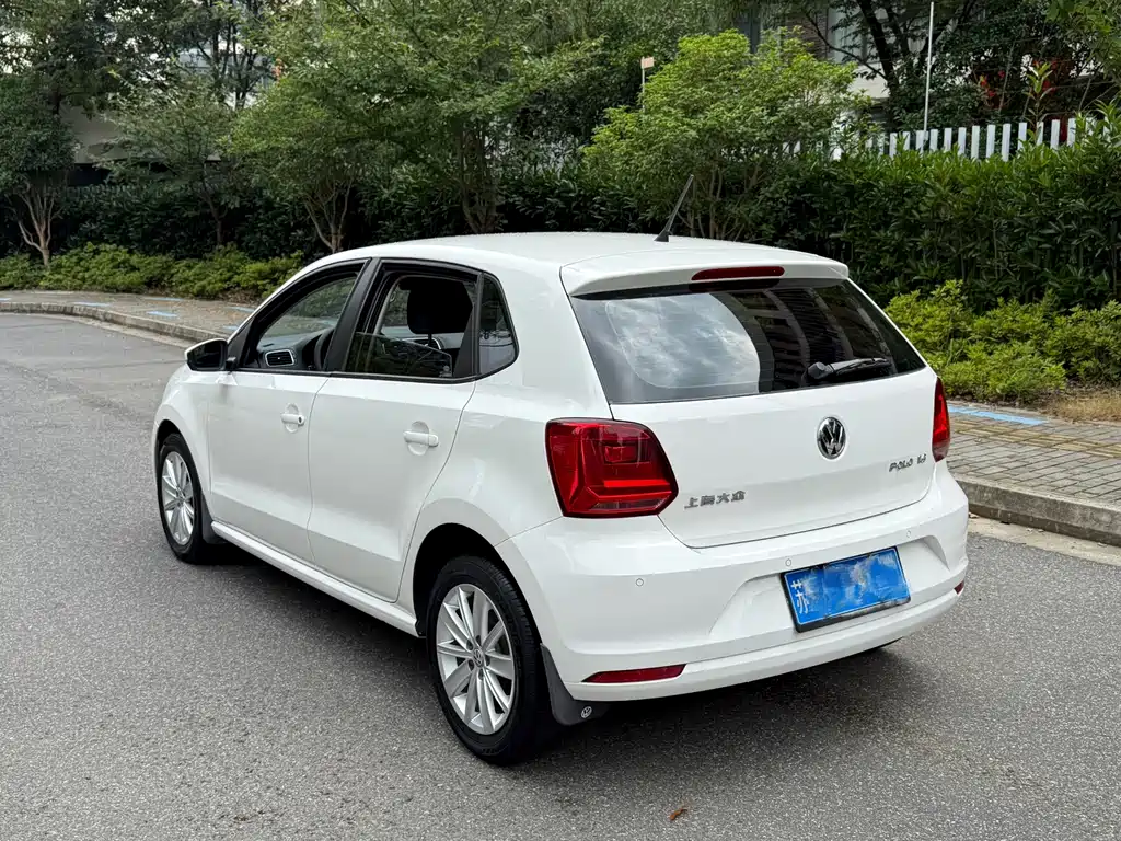 Volkswagen Polo 2015