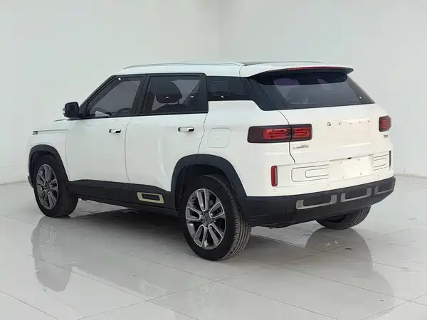 Geely ICON 2021