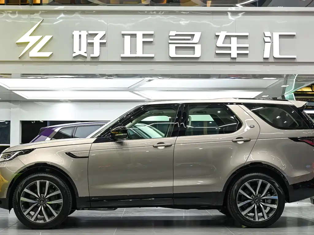Land Rover Discovery 2022 — фото 2