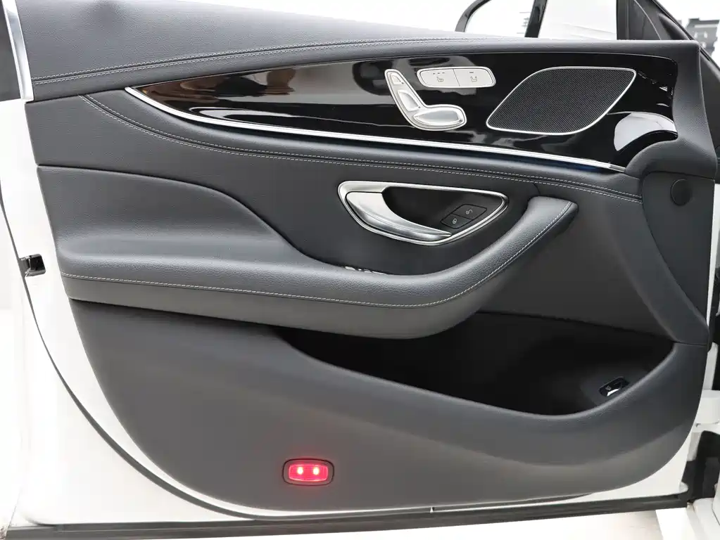Mercedes-Benz AMG GT 2020 — фото 17