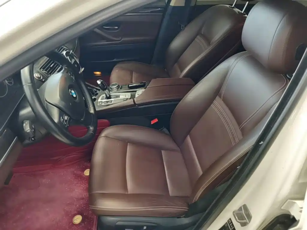 BMW 5 Series 2015 — фото 15