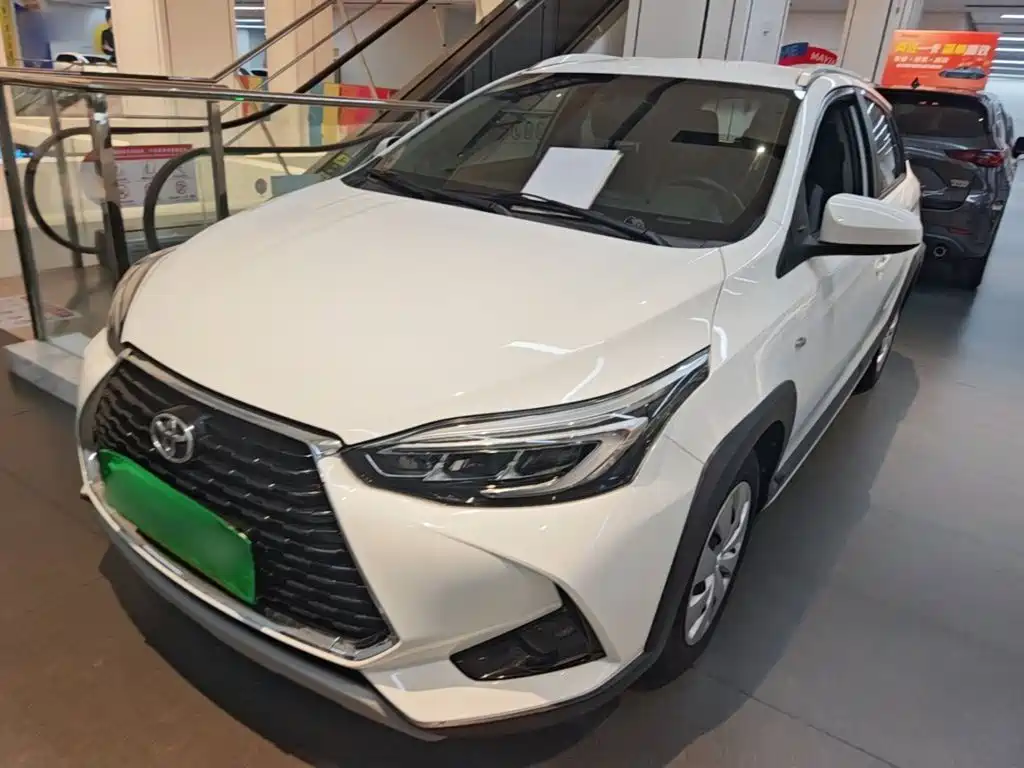 Toyota Yaris L 2020 — фото 2