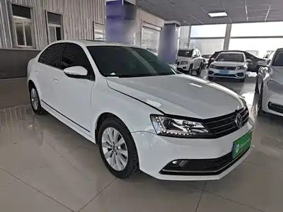 Volkswagen Sagitar 2016