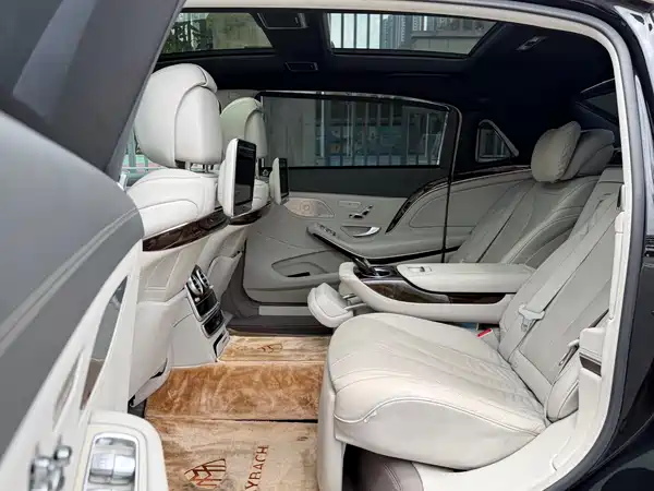 Mercedes-Benz Maybach S-Class 2015