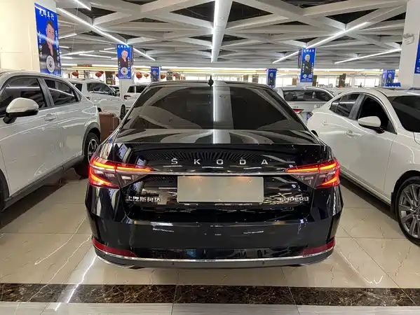 Skoda Superb 2022