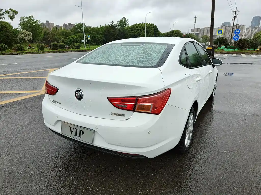 Buick Verano 2016 — фото 11