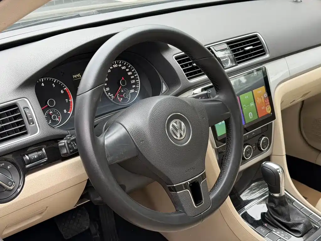 Volkswagen Passat 2012