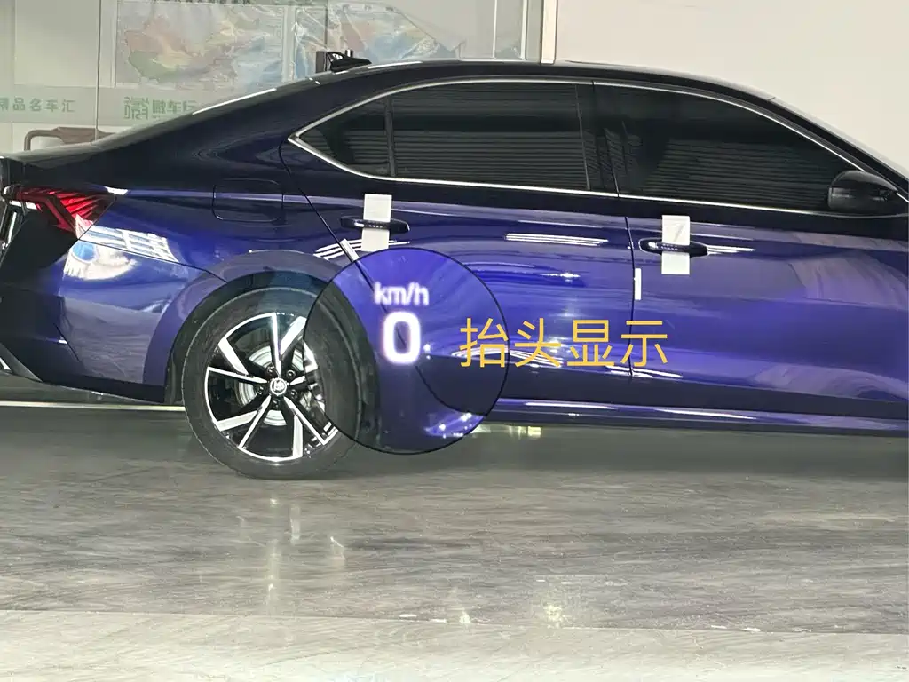 Skoda Octavia 2023 — фото 16