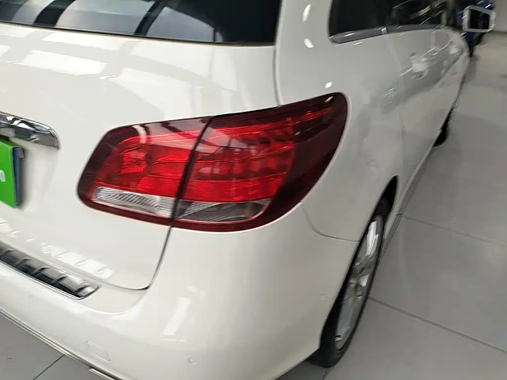 Mercedes-Benz B-Class 2015 — фото 8