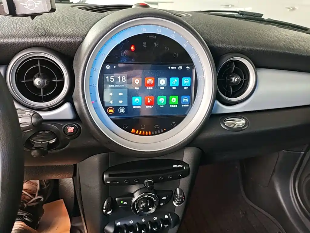 MINI Clubman 2015 — фото 13