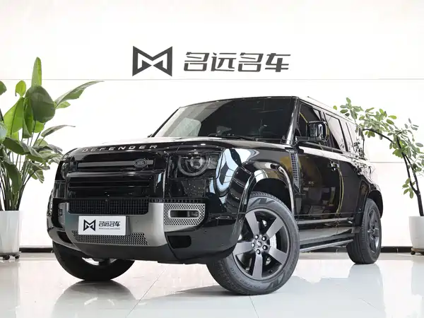 Land Rover Defender 2024
