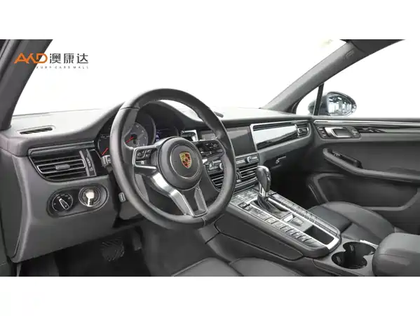 Porsche Macan 2020