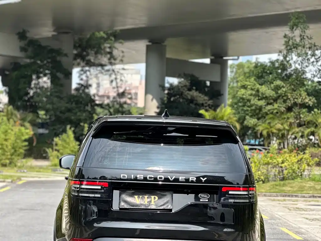 Land Rover Discovery 2019 — фото 12