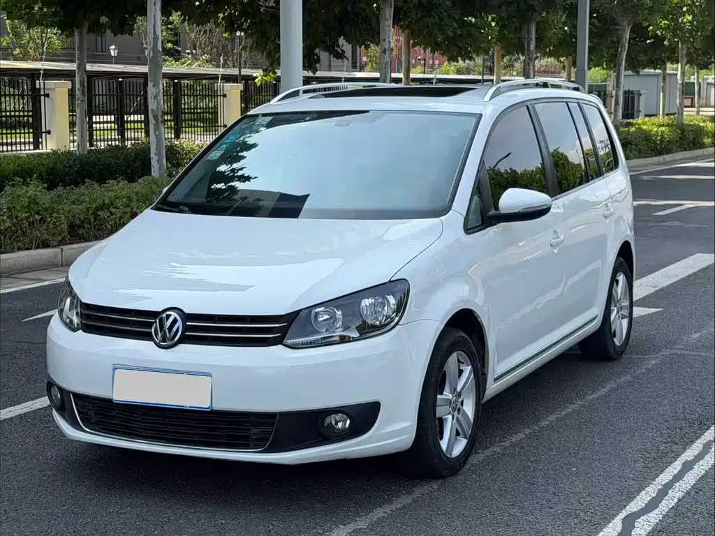Volkswagen Touran 2015