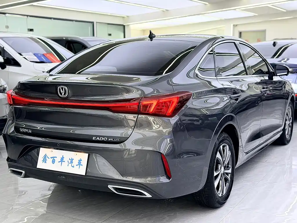 Changan Eado 2025 — фото 10