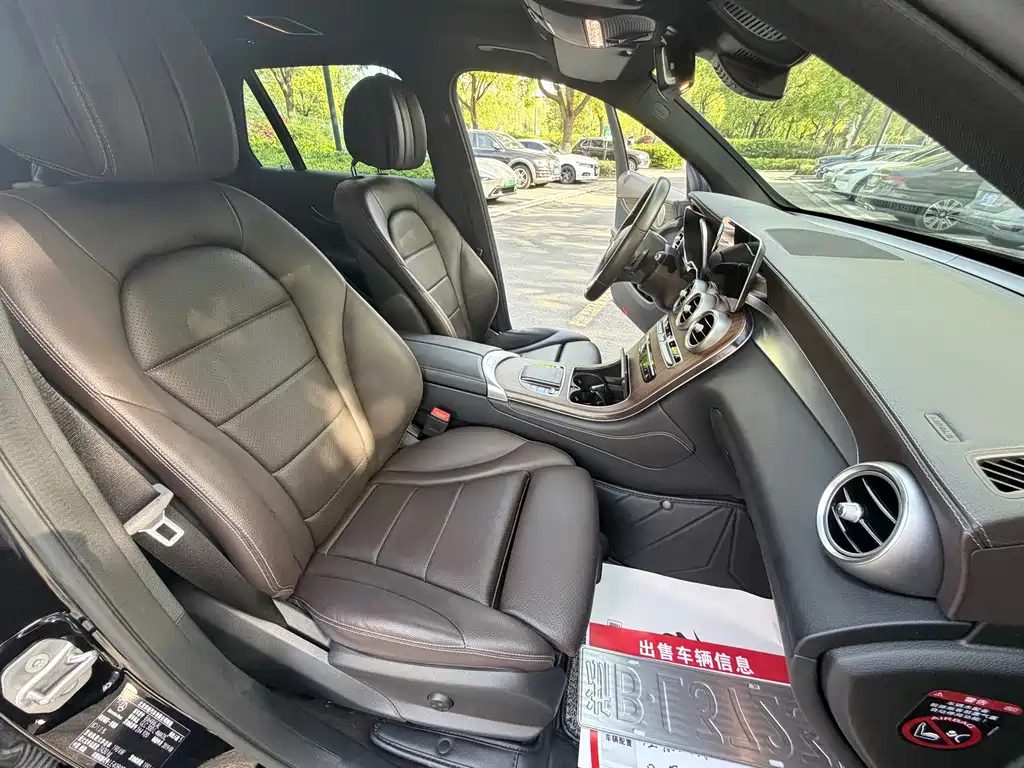 Mercedes-Benz GLC 2019 — фото 11