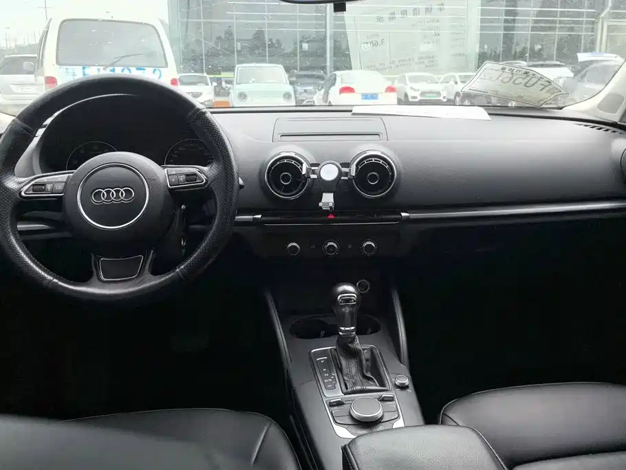 Audi A3 2015 — фото 12