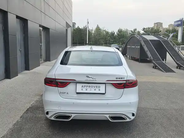 Jaguar XFL 2025