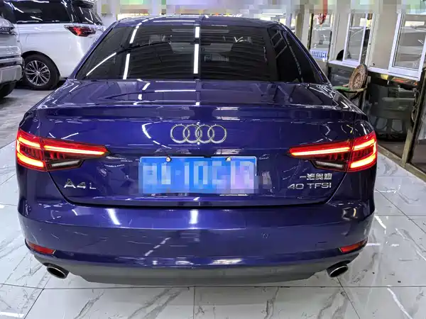 Audi A4L 2017