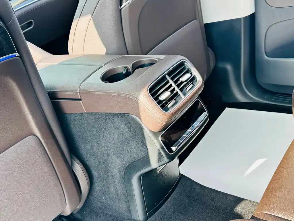 Mercedes-Benz GLS 2023 — фото 20