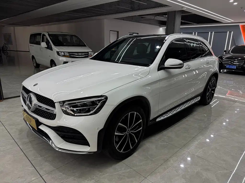 Mercedes-Benz GLC 2020 — фото 1