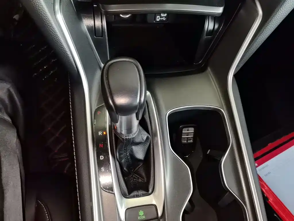 Honda Accord 2023 — фото 14