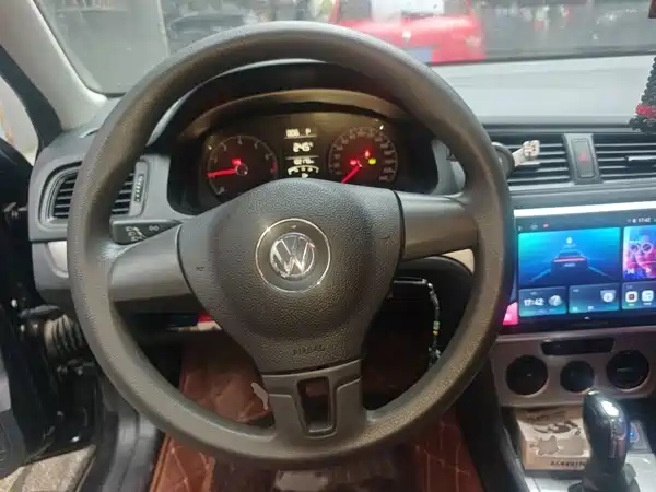 Volkswagen Lavida 2015