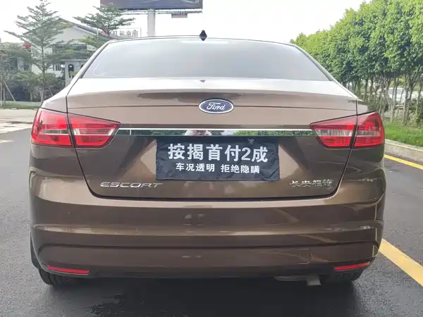 Ford Escort 2015