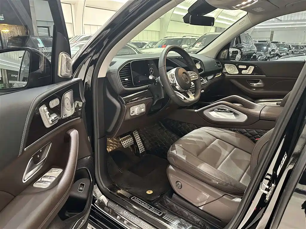Mercedes-Benz GLS 2023 — фото 12