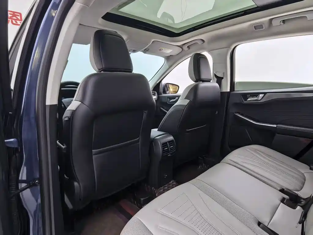 Ford Edge 2022 — фото 14