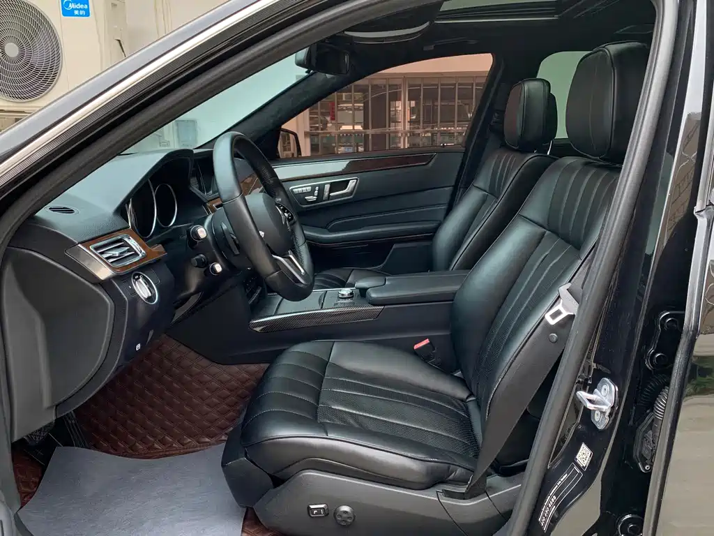 Mercedes-Benz E-Class 2014
