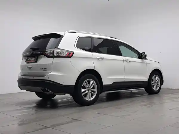 Ford Edge 2015