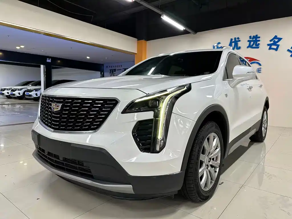 Cadillac XT4 2020 — фото 1