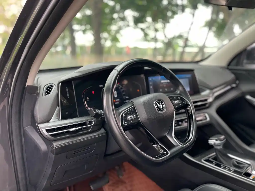 Changan CS75 PLUS 2021 — фото 11