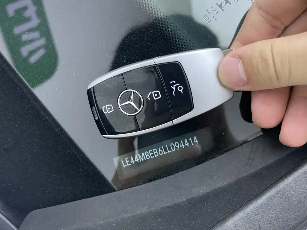 Mercedes-Benz GLB 2020 — фото 30