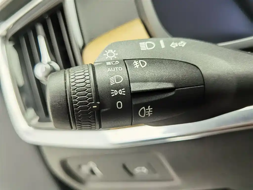Volvo S90 2020 — фото 21