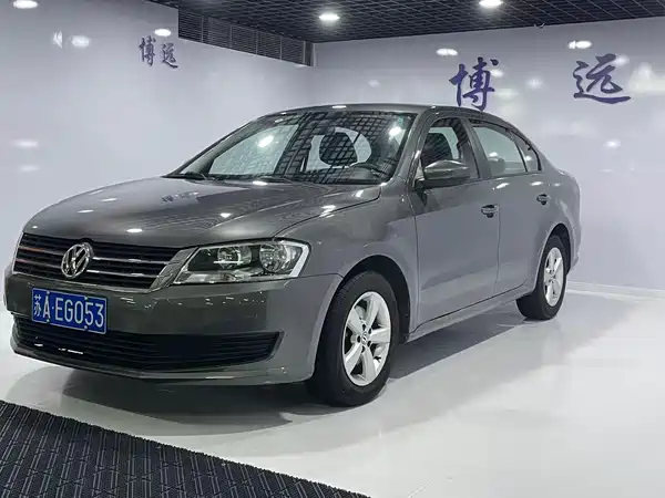 Volkswagen Lavida 2013