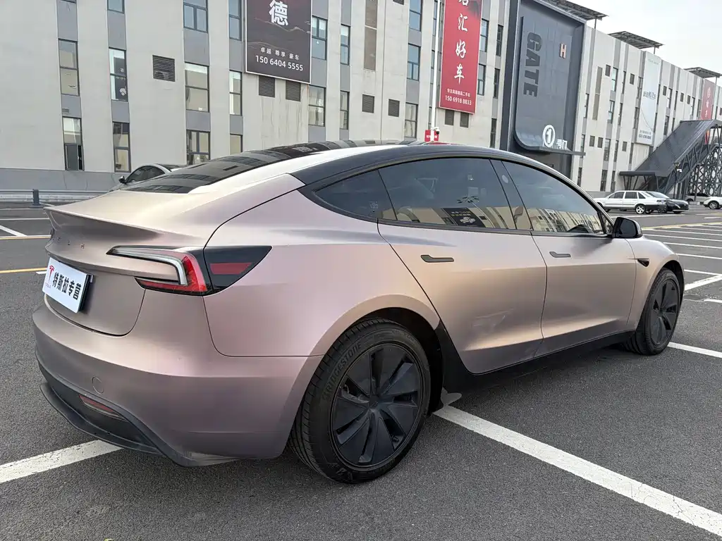 Tesla Model 3 2025 — фото 4