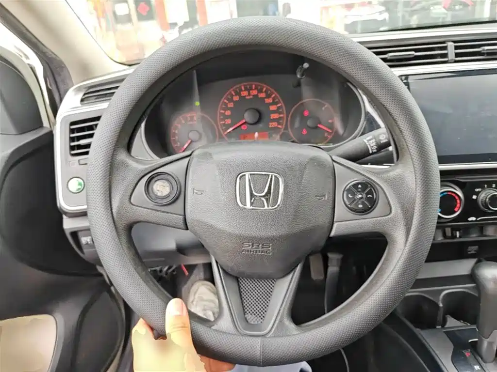 Honda City 2017 — фото 11