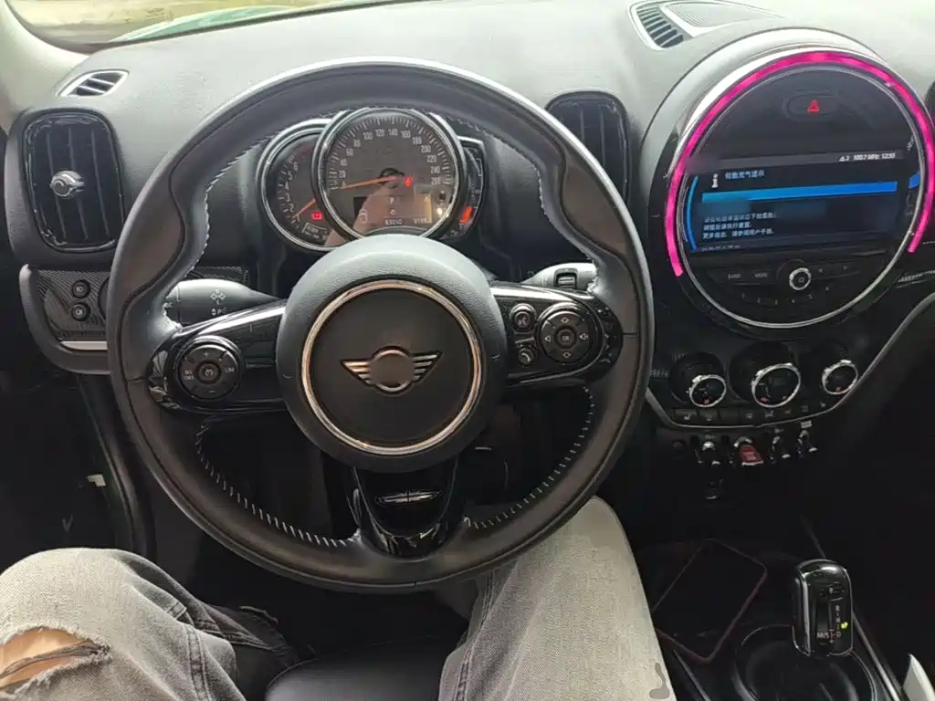 MINI Countryman 2020 — фото 11