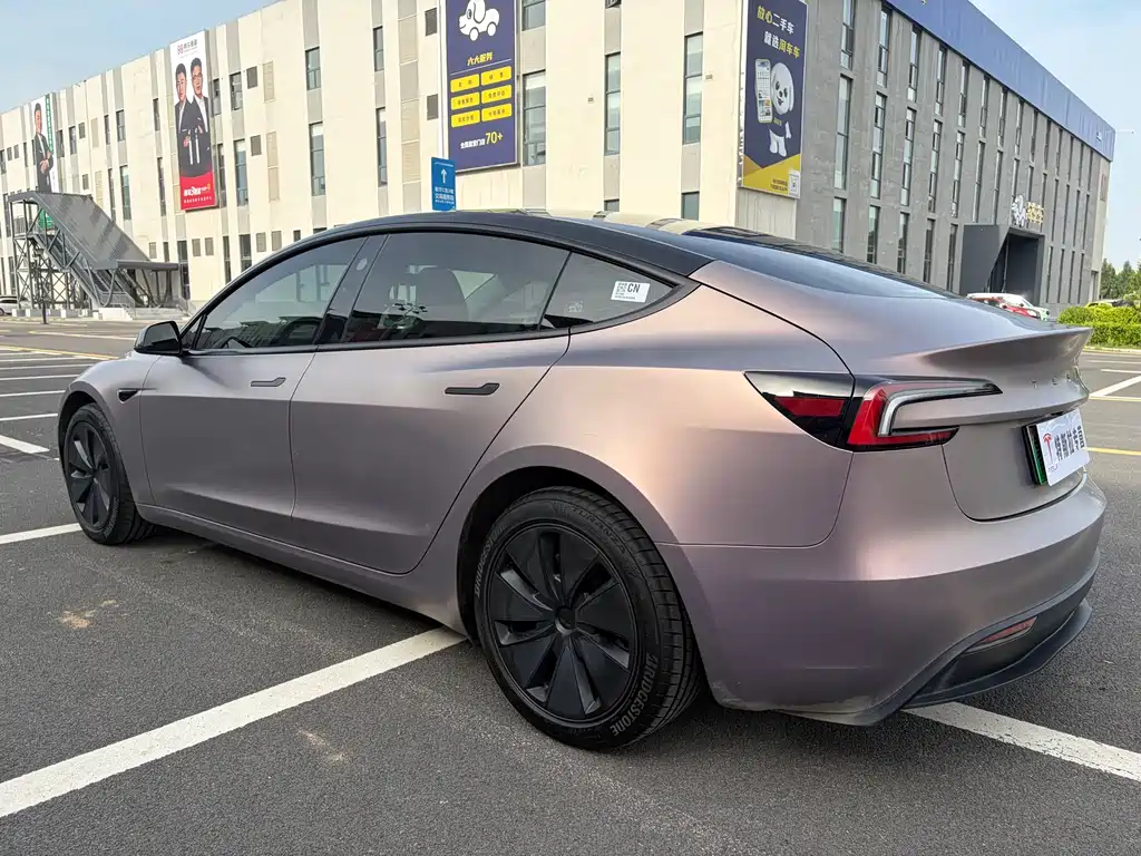 Tesla Model 3 2025 — фото 3