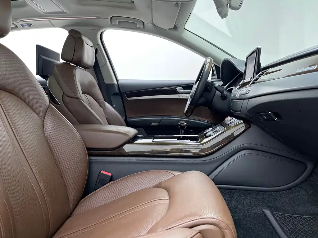 Audi A8 2014