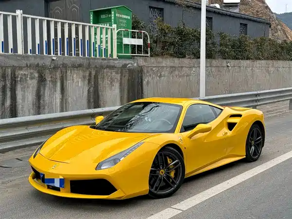 Ferrari 488 2015