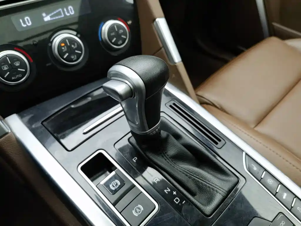 Haval H7 2017 — фото 13